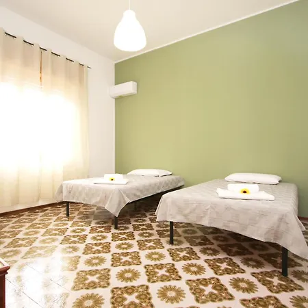 Semesterbostad Pausadi