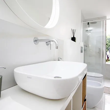 Semesterbostad Pausadi *