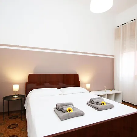 Semesterbostad Pausadi