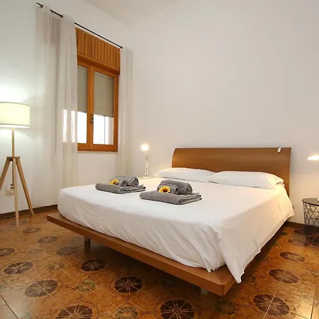 Semesterbostad Pausadi *